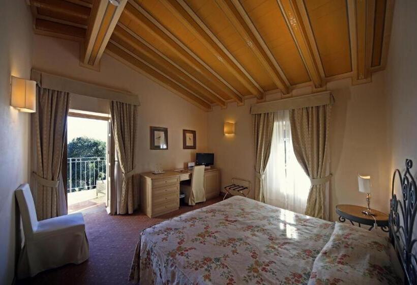 Номер Стандарт Вид на Сад, Romantik Hotel Relais Mirabella Iseo