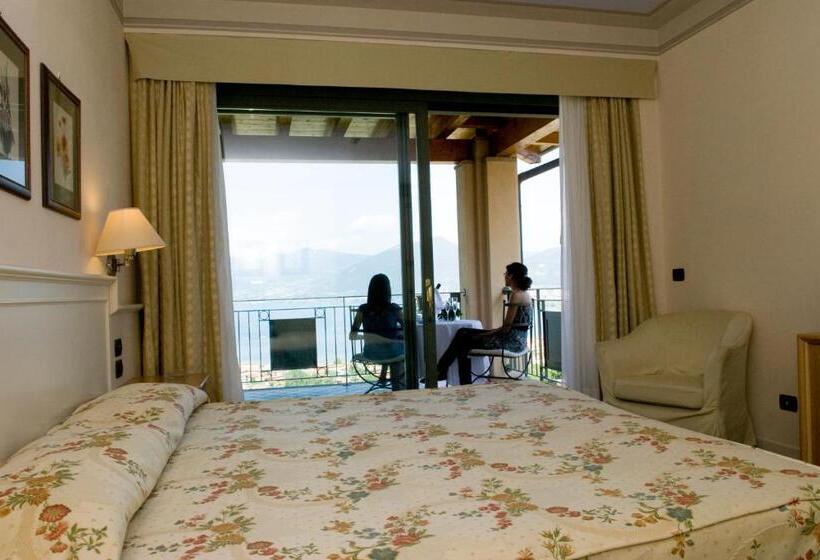Номер Стандарт Вид на Озеро, Romantik Hotel Relais Mirabella Iseo
