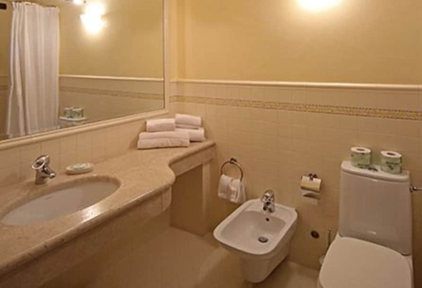 Номер Стандарт Вид на Озеро, Romantik Hotel Relais Mirabella Iseo