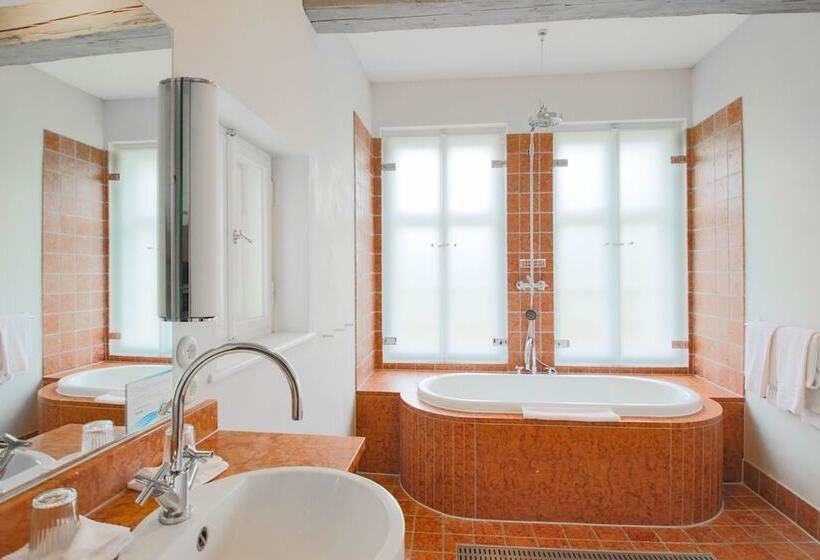 Полулюкс с Балконом, Schlosshotel Fürstlich Drehna