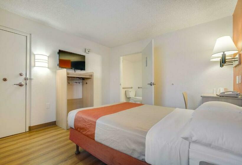 장애인을 위한 스탠다드 룸, Motel 6tempe, Az  Broadway  Asu