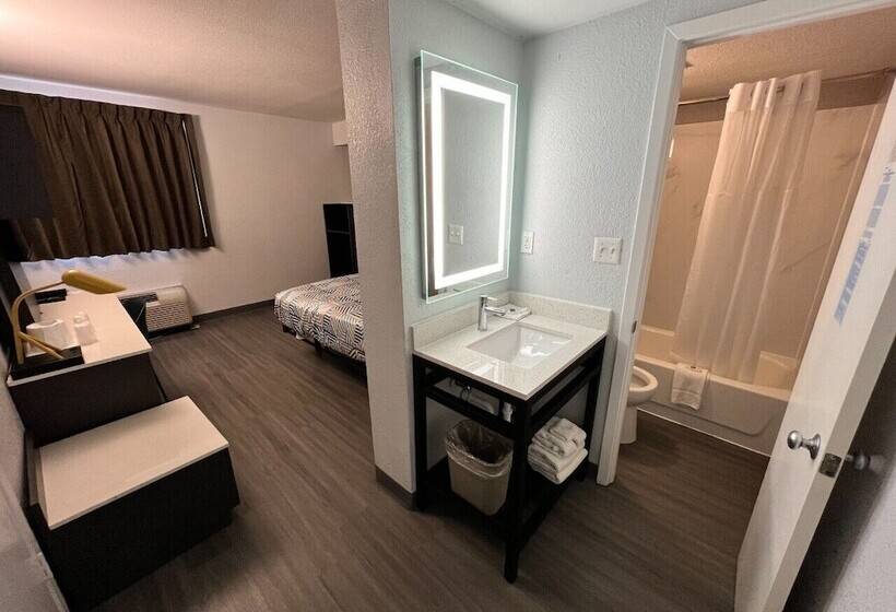 Номер Deluxe, Motel 6council Bluffs, Ia  Omaha East