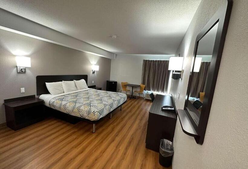 Номер Стандарт Кровать Кинг Адаптированный для Инвалидов, Motel 6greensboro, Nc  Airport