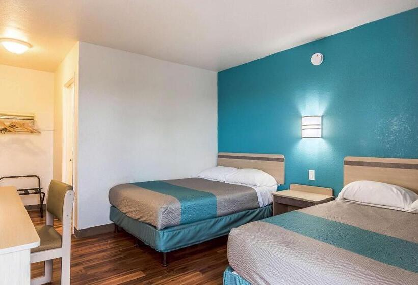 四人标准间, Motel 6janesville, Wi