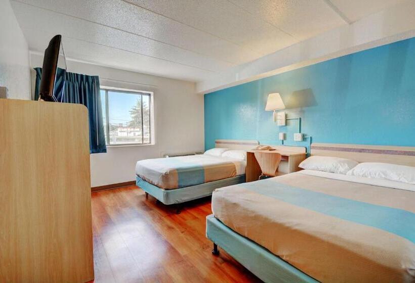 ２ダブルベッドのスタンダードルーム, Motel 6newport, Ri