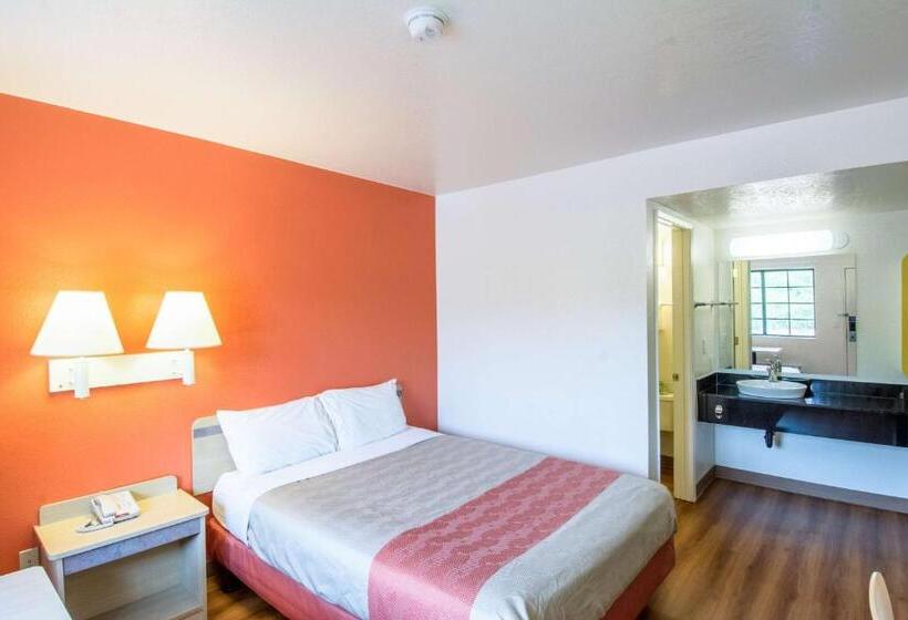 장애인을 위한 스탠다드 룸, Motel 6 Redding, Ca  North
