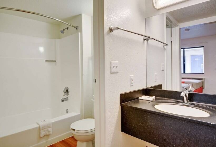 Номер Deluxe, Motel 6southington, Ct  Hartford