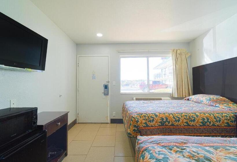Номер Стандарт 2 Двуспальные Кровати, Xpress Inn & Extended Stays