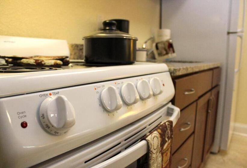 Люкс Кровать Кинг, Affordable Suites  Fayetteville/fort Bragg