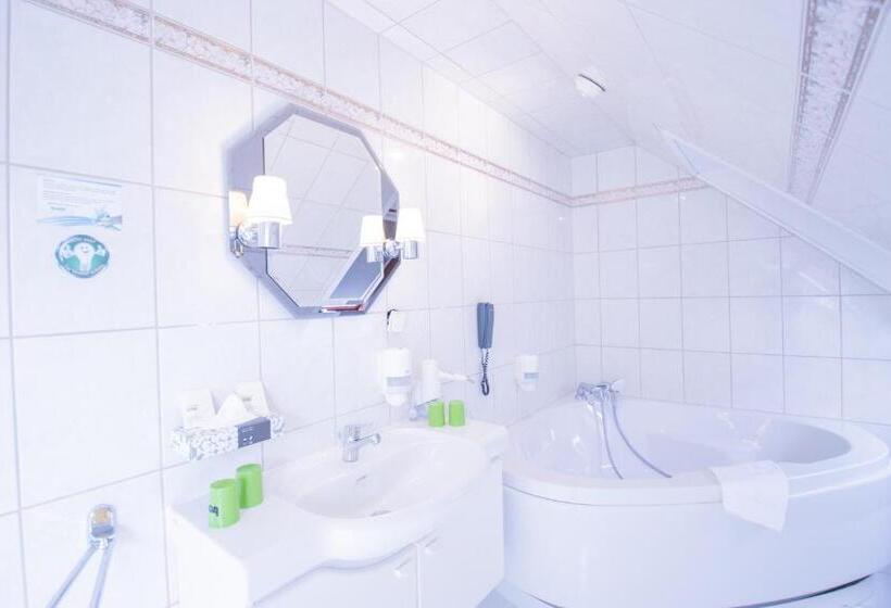 اتاق استاندارد چهار تخته, Ferien Hotel Spreewald