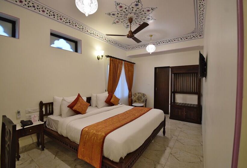 Номер Deluxe, Umaid Residency  A Regal Heritage Home