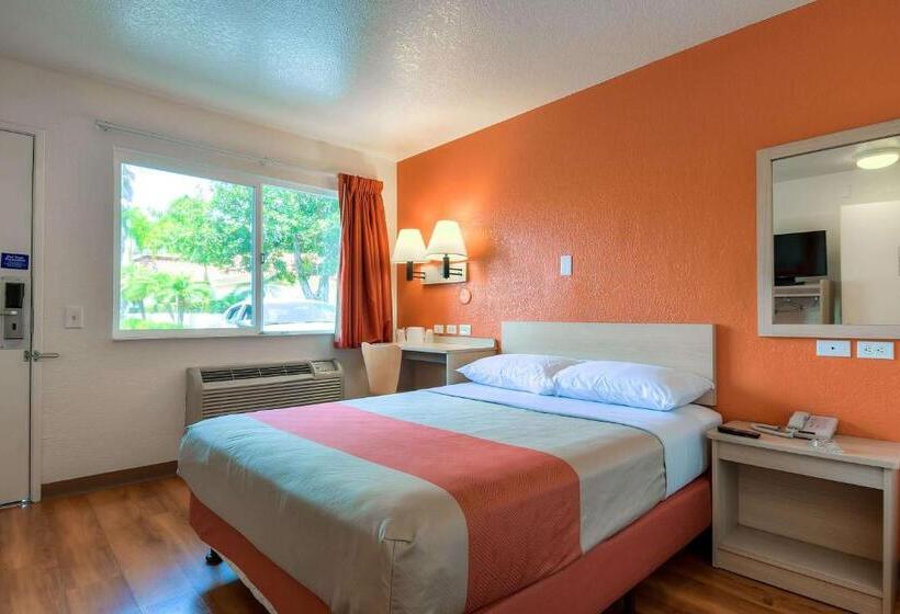Номер Стандарт, Motel 6 Westminster, Ca   South   Long Beach Area