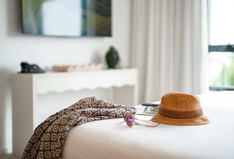 스탠다드 스튜디오, Oaks Vue Suites Geelong