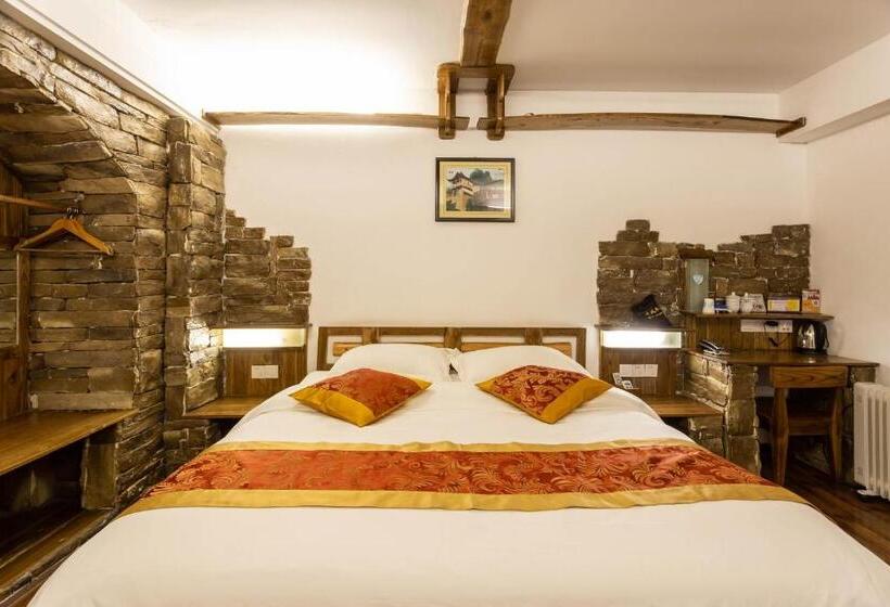 Номер Стандарт Вид на Горы, Destination Youth Hostel