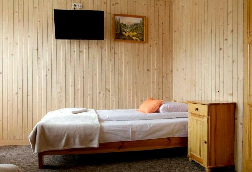 Quarto Triplo Estandar, Pokoje Gościnne Staszelówka