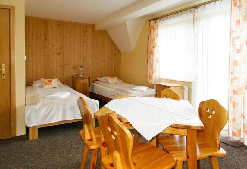 Quarto Familiar, Pokoje Gościnne Staszelówka