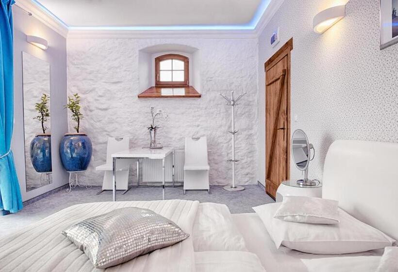 Номер Superior, żabi Dwór   Hotel   Restauracja   Spa