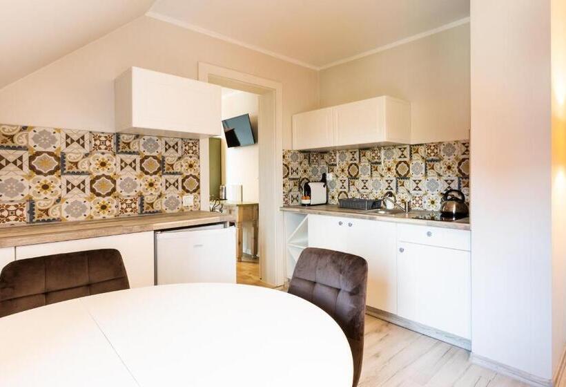 Люкс 2 Спальни, Apartementy   Weranda   Z Ogrodem W Centrum