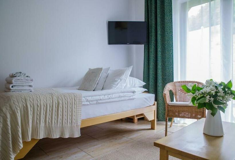 Quarto Standard com Terraço, Cudne Manowce