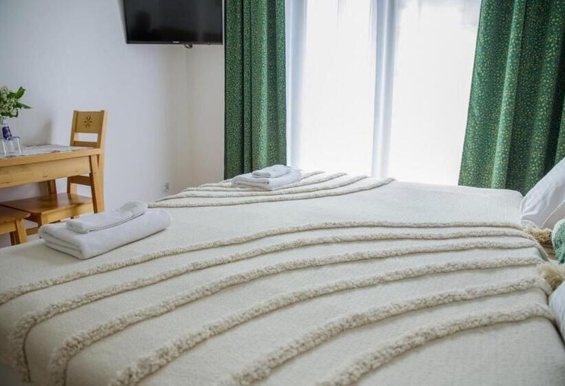 Quarto Estandar com Terraço, Cudne Manowce