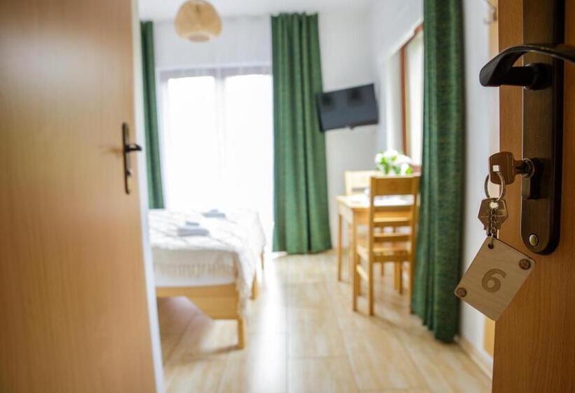 Quarto Estandar Vista Montanha, Cudne Manowce