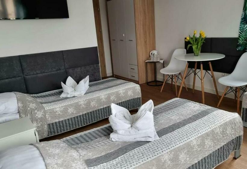 Номер Стандарт Трехместный, Tasarz Spa Ośrodek Wczasowy