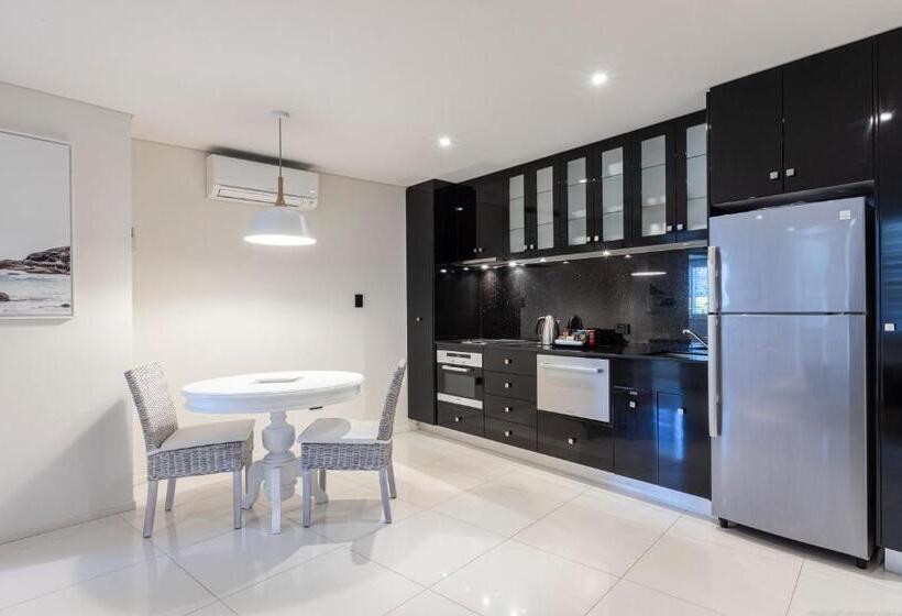 １階の１ベッドルームアパートメント, Bay Royal Apartments