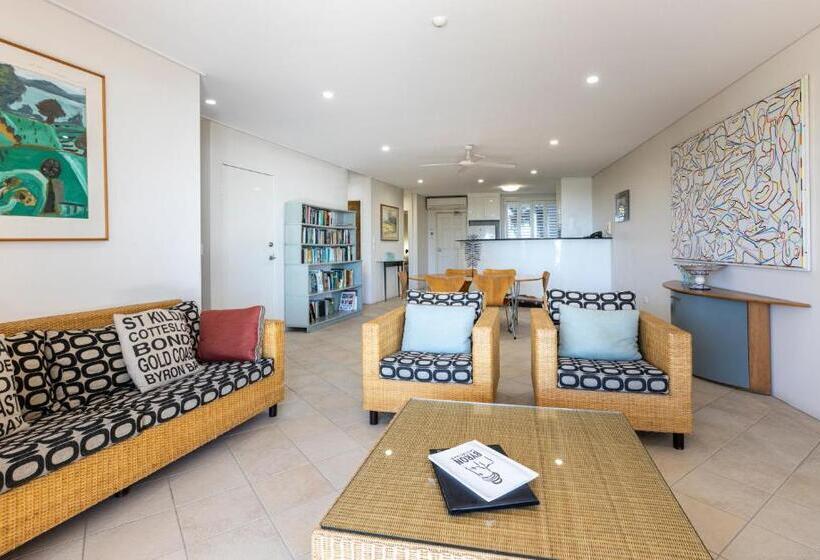 Superior 2-bedroom flat with sea view, Bay Royal Apartments