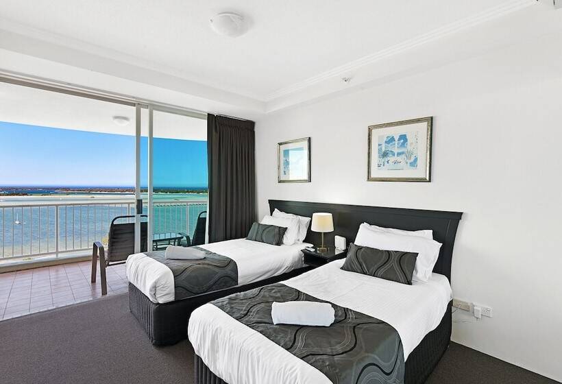 Апартаменты 3 Спальни, Crystal Bay On The Broadwater