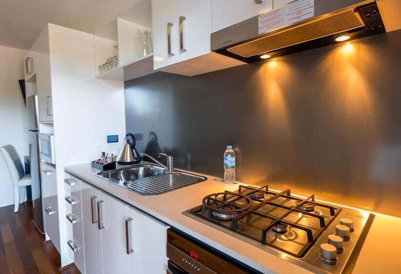 Апартаменты 1 Спальня, Essence Apartments Chermside