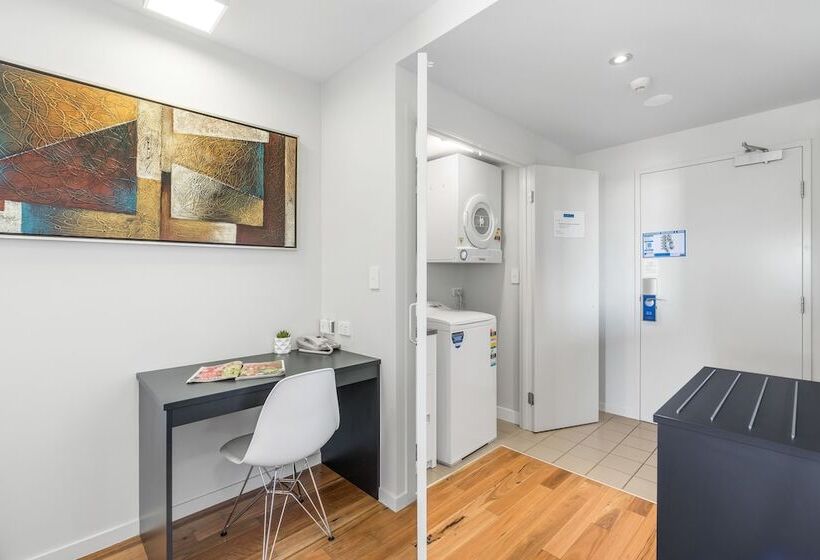 Апартаменты 2 Спальни, Essence Apartments Chermside