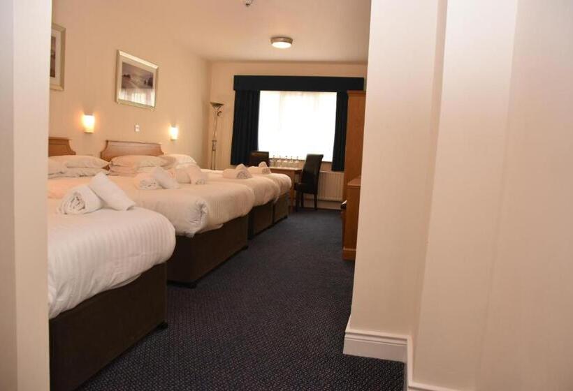 Семейный Номер, Portrush Adelphi
