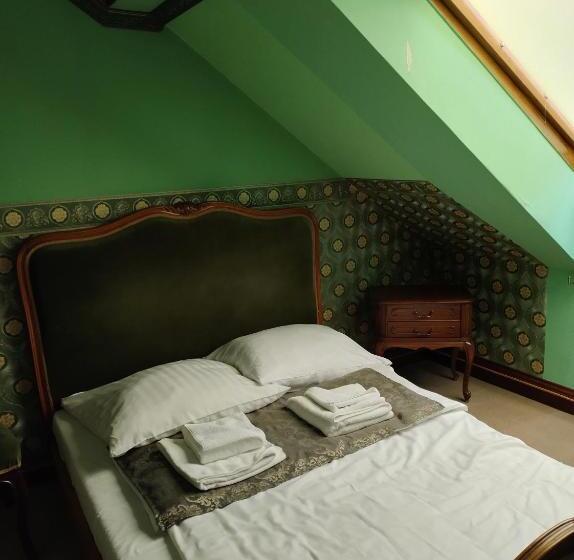 Quarto Basic, Willa Kraj