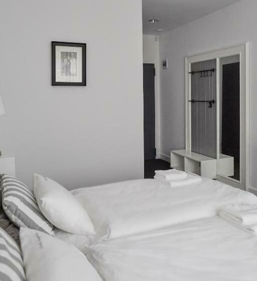 Номер Стандарт, Biała Wstążka B&b