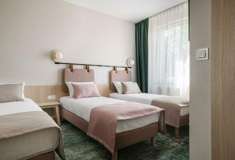 اتاق استاندارد سه نفره, Hi Hotel Gdansk Airport