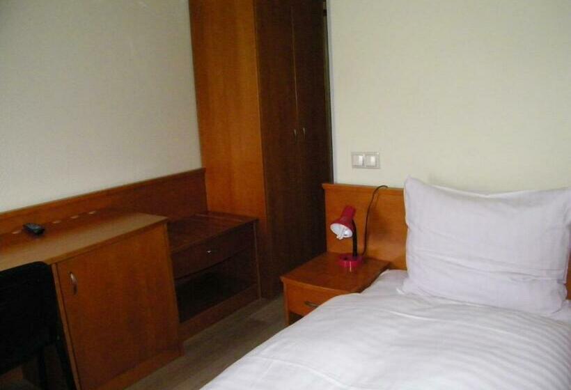 单人经济间, Restauracja Tawerna Gliwice