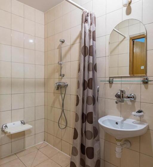 اتاق استاندارد یک تخته برای معلولان, Dobre Miejsce Dom Rekolekcyjny