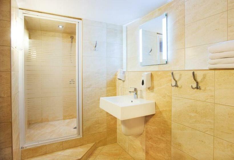 Четырехместный Номер Стандарт, Ik B&b Pod Dębami
