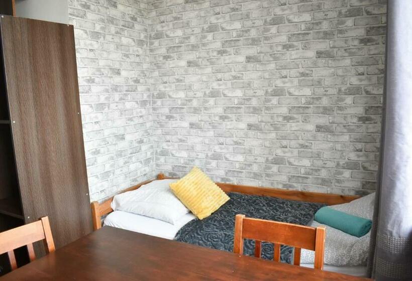 Номер Стандарт Трехместный, Hostel Przed świtem