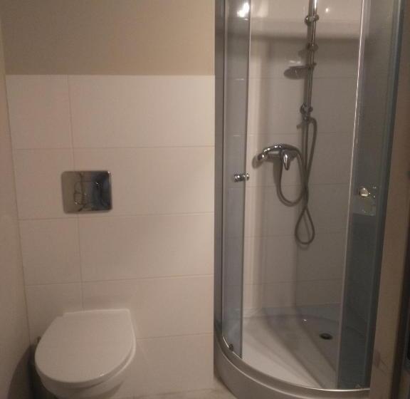 Номер Стандарт, Hostel Przed świtem