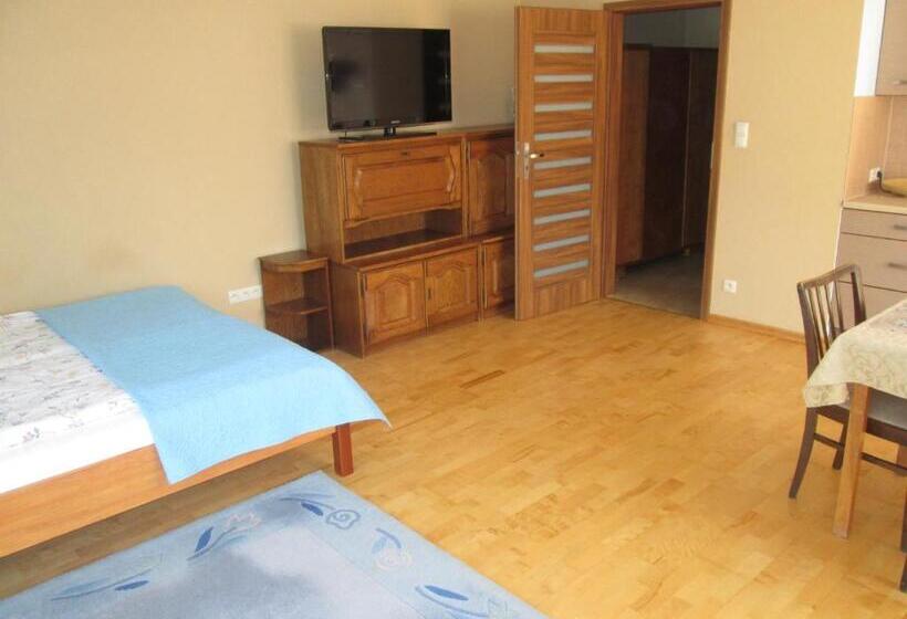 1 Bedroom Apartment Mountain View, Willawil