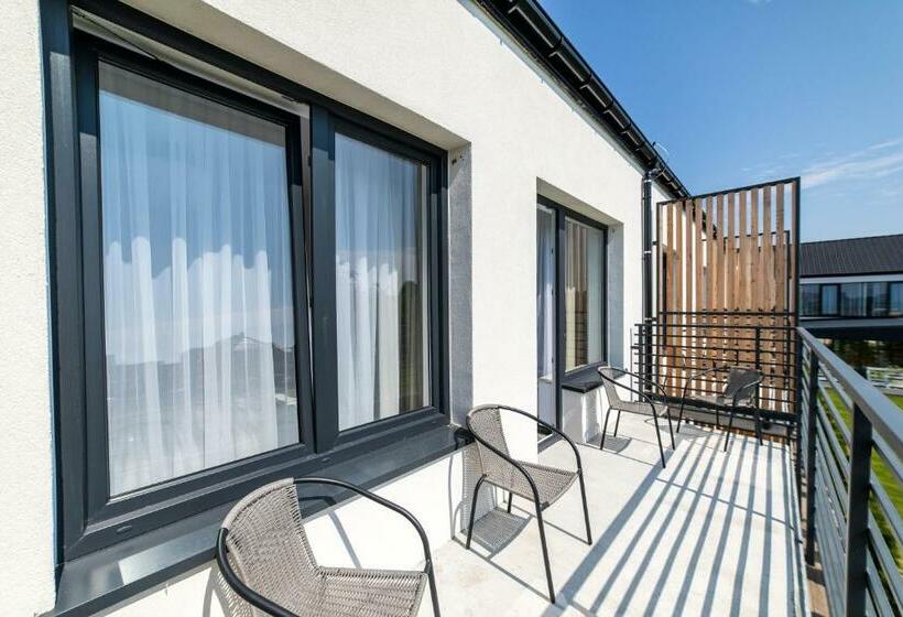 Family Suite, Siesta