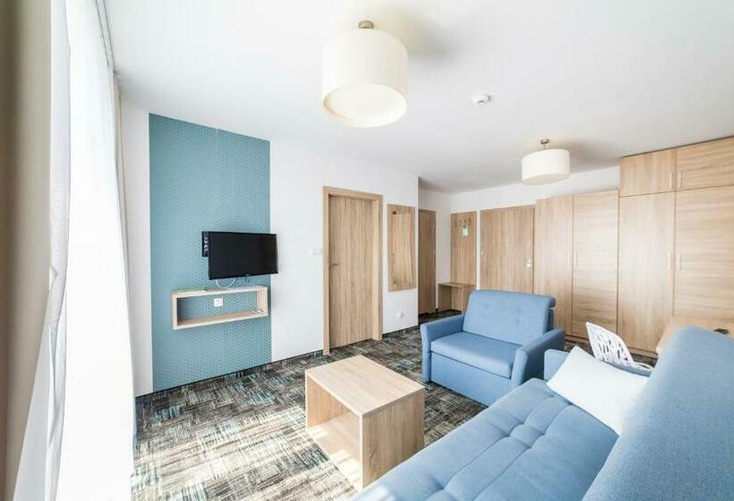 Family Suite, Siesta