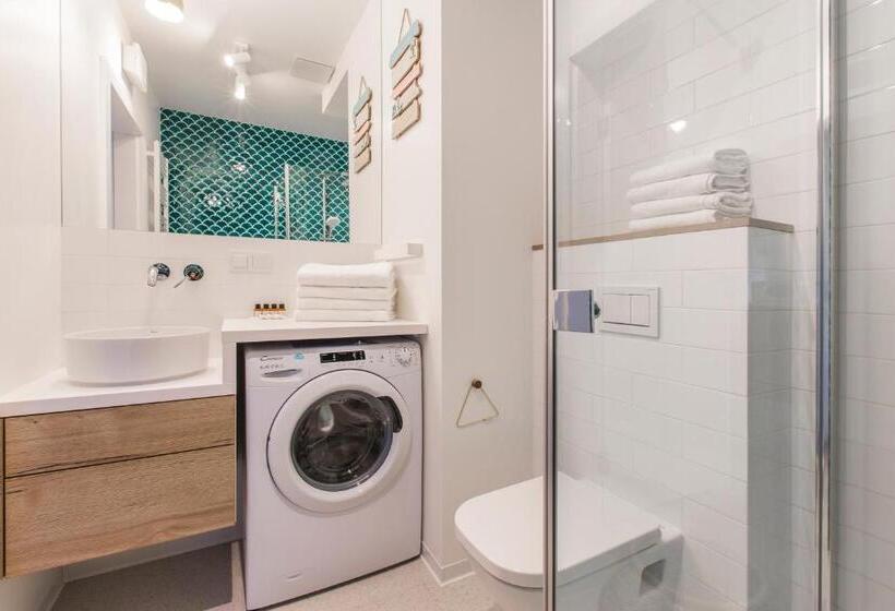 سوییت با چشم‌انداز دریا, Apartamenty Your Seaside
