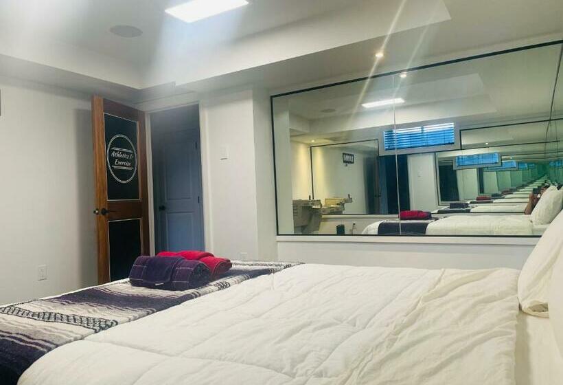 חדר דלוקס, Contemporary Stay Near Horseshoe Fall