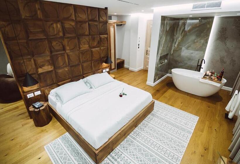 자쿠지 스위트, Le Fouquet Boutique
