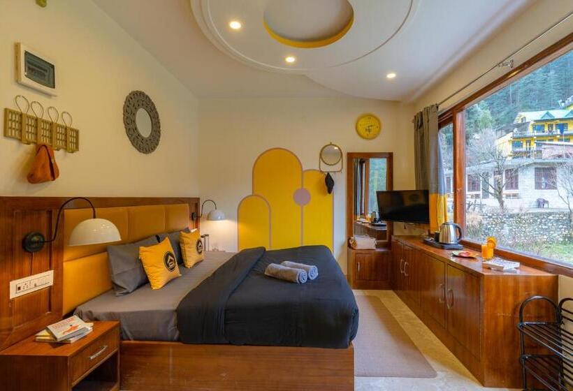 Номер Стандарт, The Hosteller Kasol, Parvati Valley