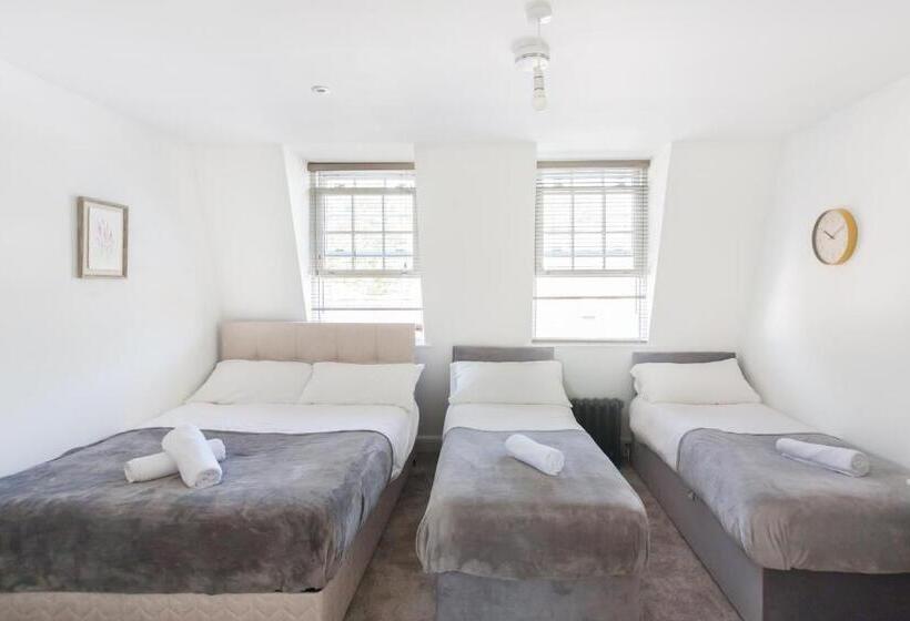 浴室共有スタンダード４人用ルーム, Studio9 Rooms   Next To Emirates Stadium   Budget Rooms With Shared Bathroom