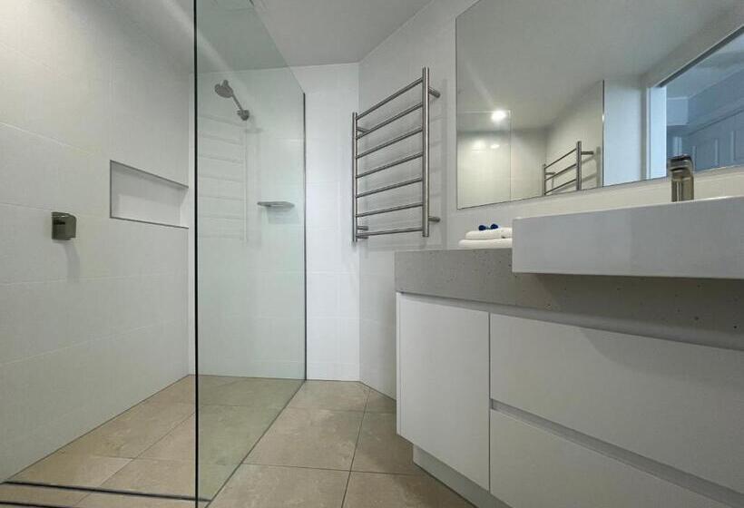 Апартаменты Premium 3 Спальни, Catalina Resort