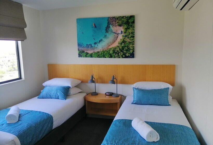 Апартаменты 3 Спальни Вид на Море, Catalina Resort